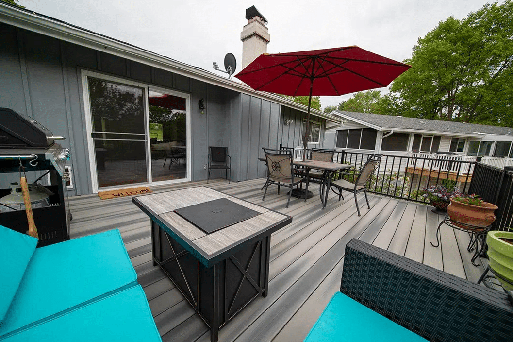 photo of a composite deck with outdoor furniture