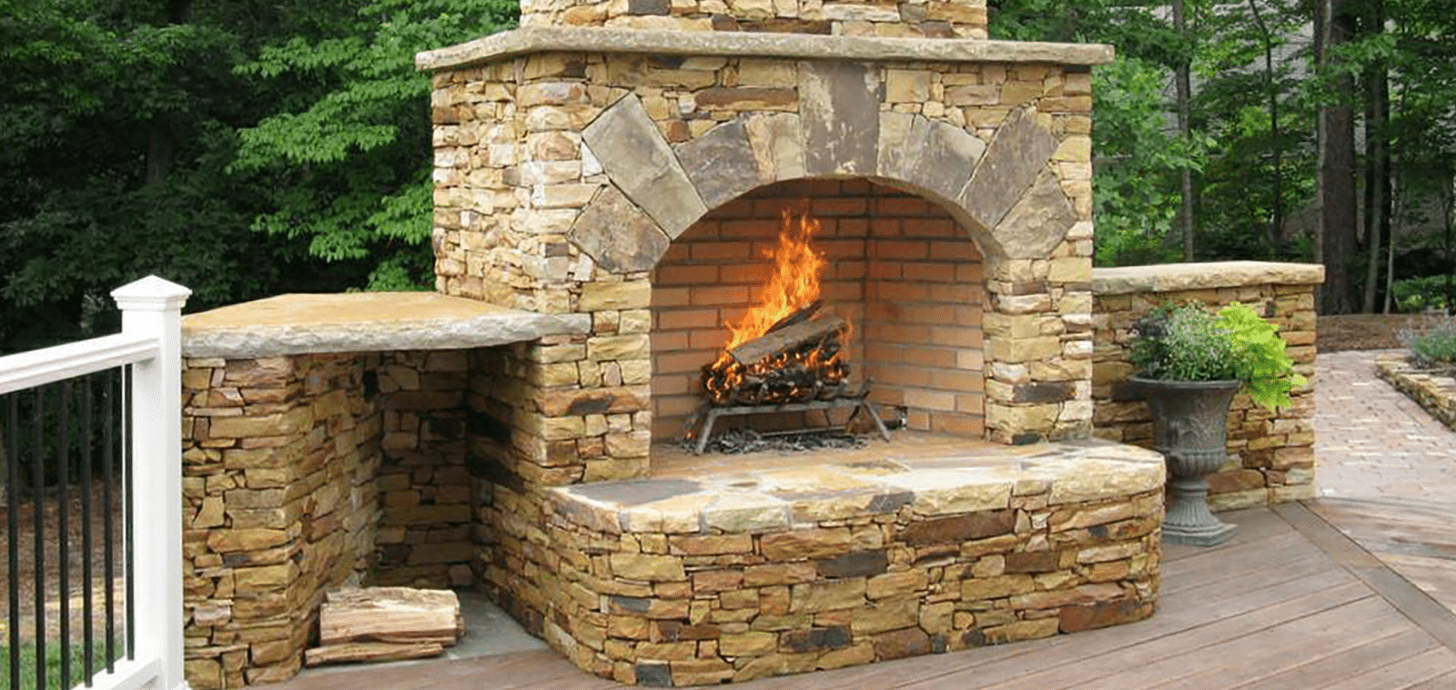 outdoor fireplaces and fire pits builders near me st louis Missouri